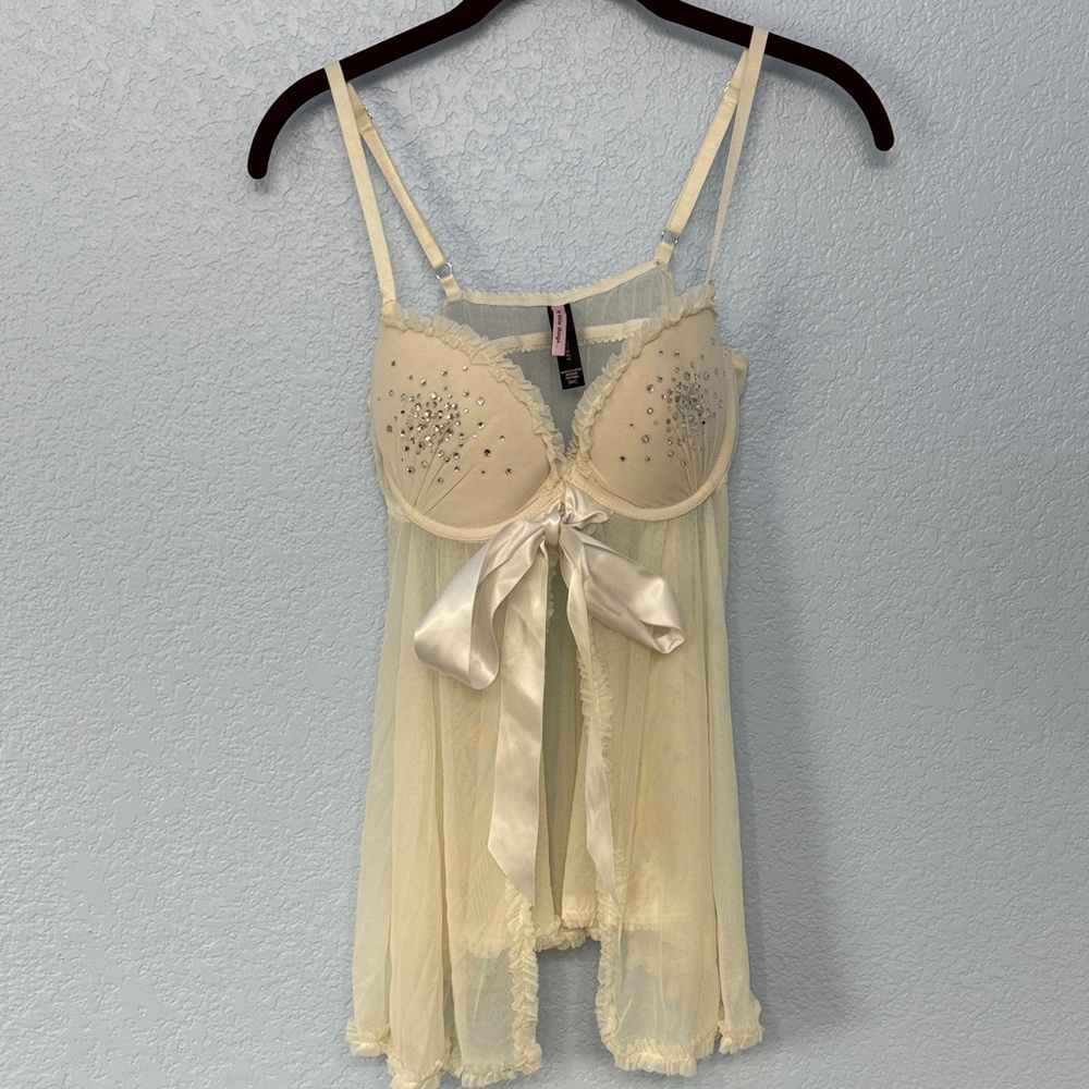 Victoria's Secret Cream Chemise with Satin Accents size 36C
